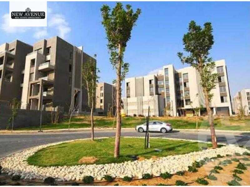 https://aqarmap.com.eg/en/listing/6278070-for-sale-cairo-new-cairo-compounds-blm-hylz-nyw-kyrw