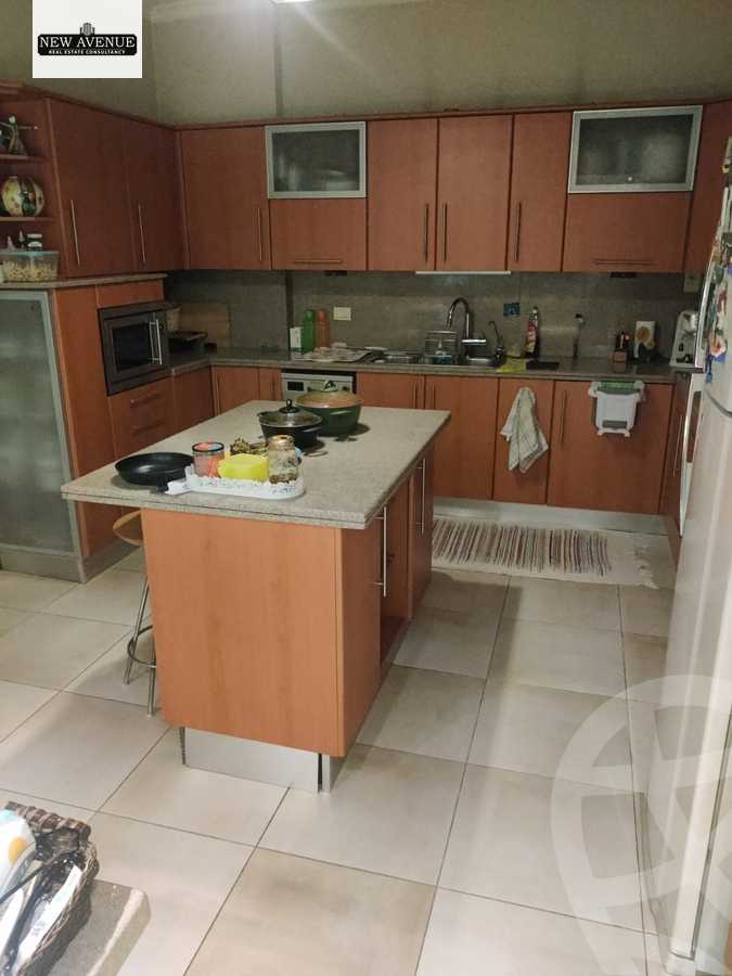 https://aqarmap.com.eg/en/listing/6284625-for-sale-cairo-new-cairo-lrhb-city-phase-1-ahmed-rami-st