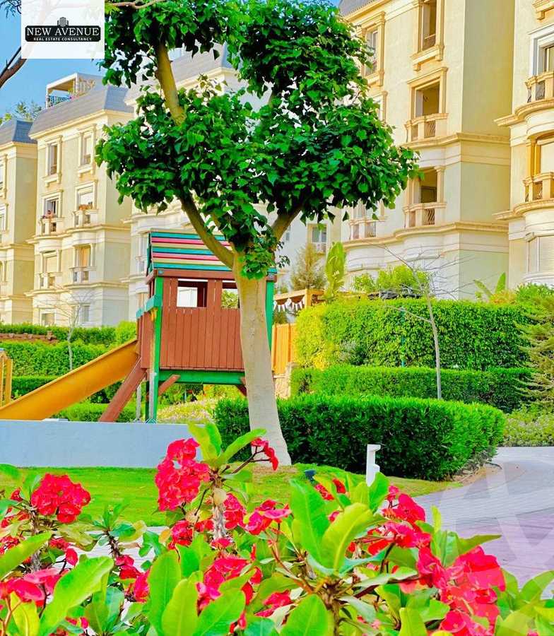 https://aqarmap.com.eg/ar/listing/6286220-for-sale-cairo-new-cairo-compounds-mountain-view-hyde-park