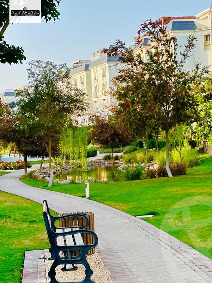 https://aqarmap.com.eg/ar/listing/6286220-for-sale-cairo-new-cairo-compounds-mountain-view-hyde-park