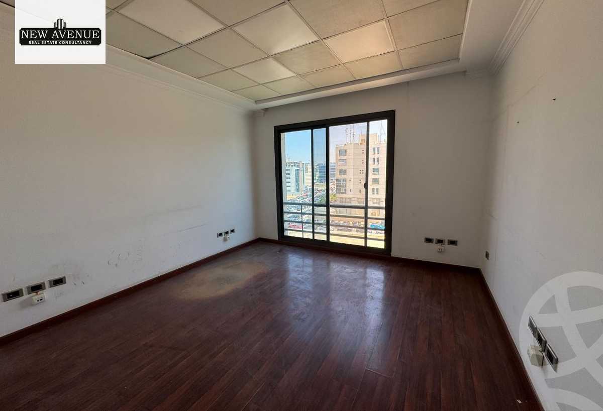 https://aqarmap.com.eg/ar/listing/6286250-for-sale-cairo-new-administrative-capital-ldwn-twn-jnsys-byzns-kwmbkls-nyw-jyrsy
