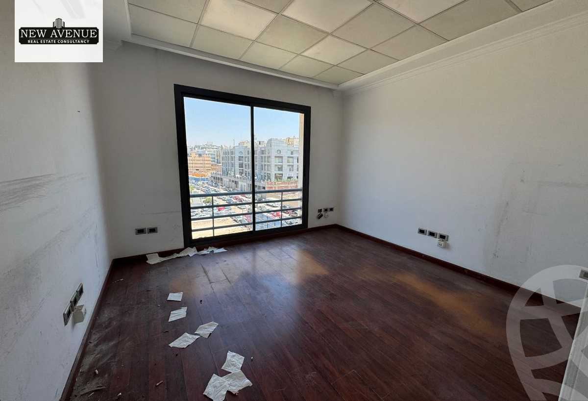 https://aqarmap.com.eg/ar/listing/6286250-for-sale-cairo-new-administrative-capital-ldwn-twn-jnsys-byzns-kwmbkls-nyw-jyrsy