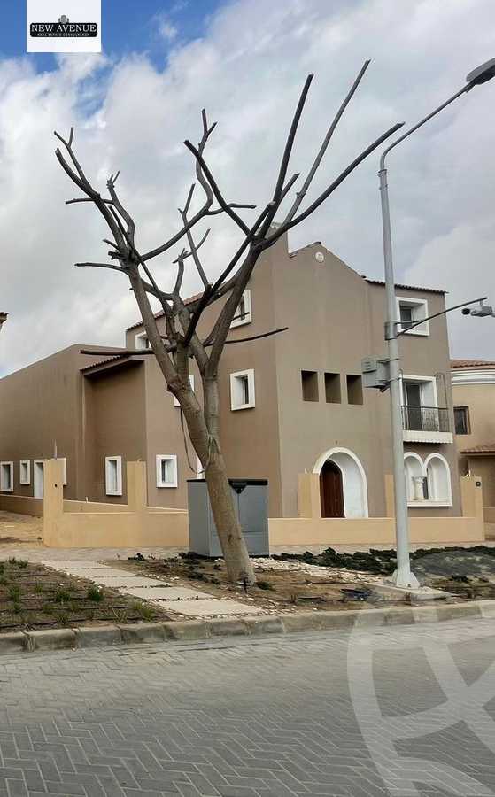 https://aqarmap.com.eg/ar/listing/6302891-for-sale-cairo-new-cairo-compounds-hyde-park-park-corner-hyde-park
