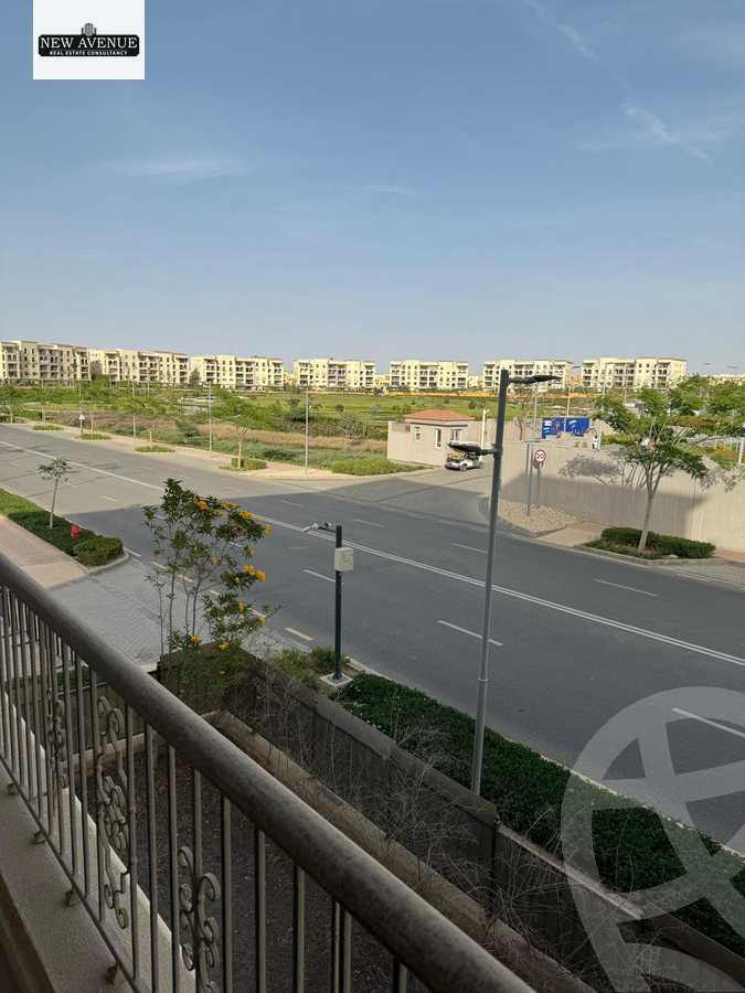 https://aqarmap.com.eg/ar/listing/6304221-for-sale-cairo-new-cairo-compounds-mivida-mivida-parcel