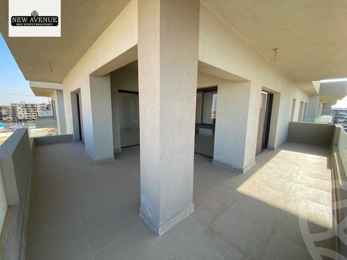 https://aqarmap.com.eg/ar/listing/6304609-for-sale-cairo-el-shorouk-compounds-al-burouj-compound-imkan