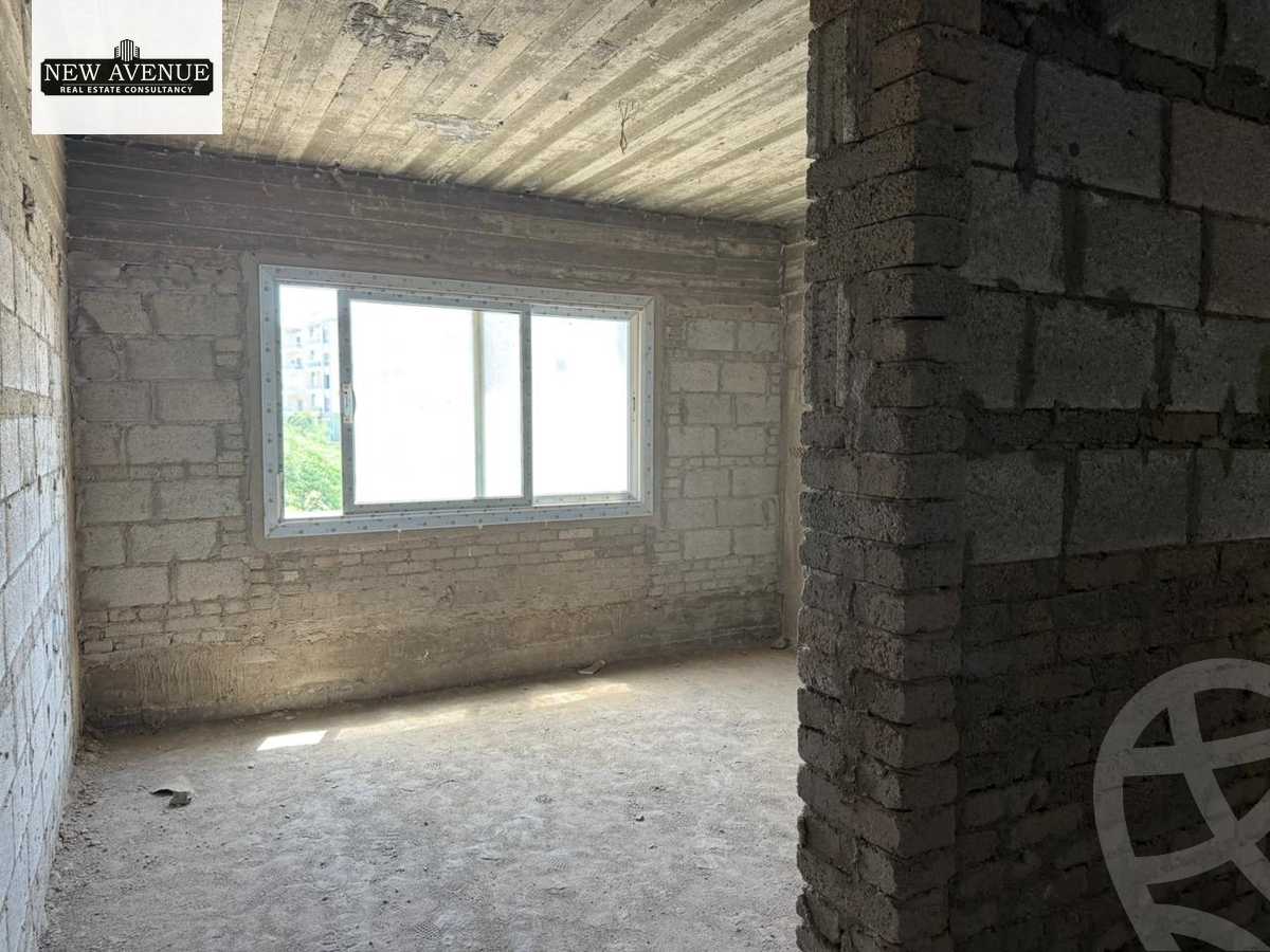 https://aqarmap.com.eg/en/listing/6306201-for-sale-cairo-new-cairo-compounds-hyde-park-park-corner-hyde-park