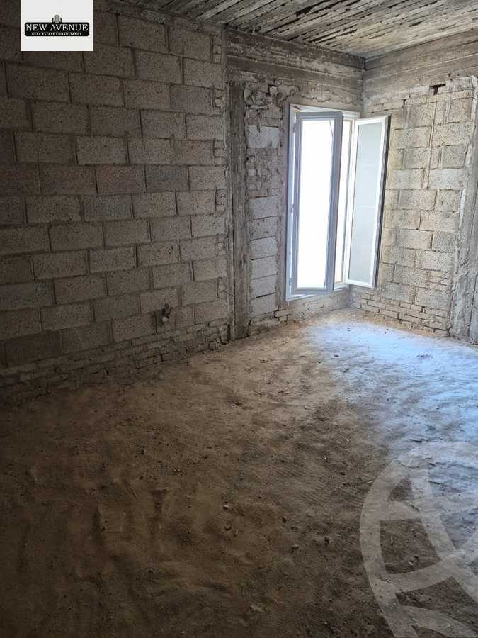 https://aqarmap.com.eg/en/listing/6306431-for-sale-cairo-new-cairo-compounds-mountain-view-hyde-park