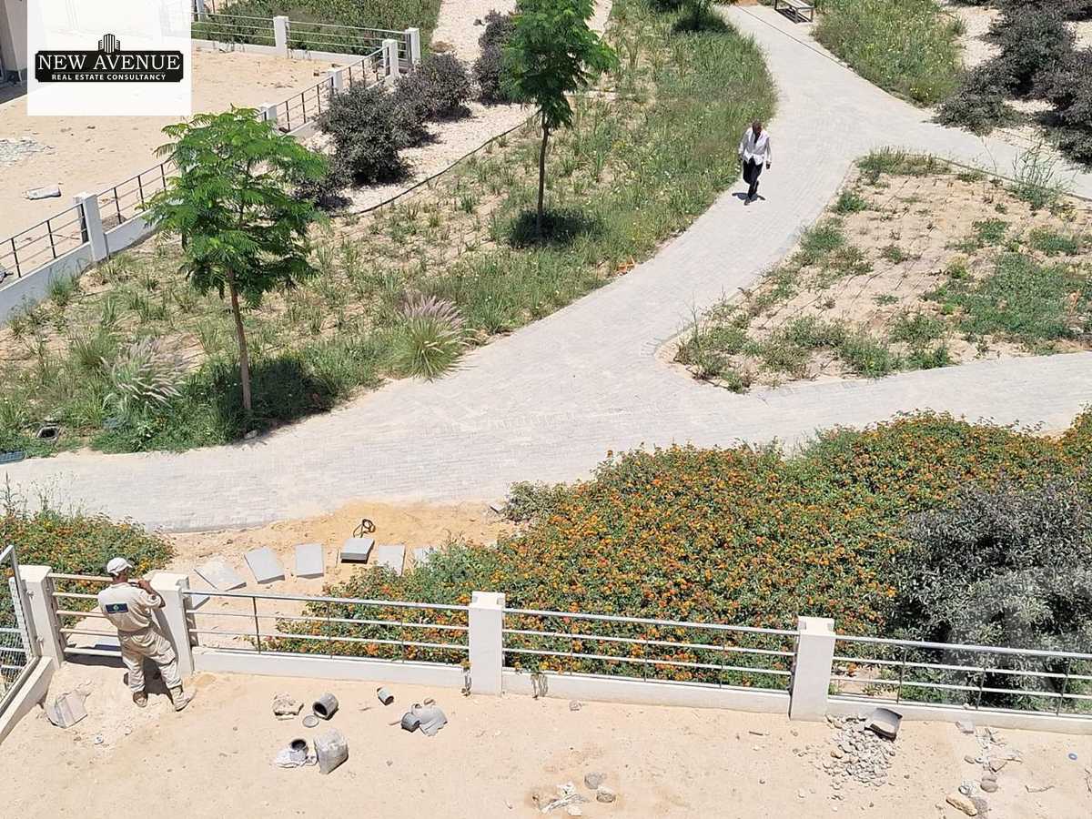https://aqarmap.com.eg/en/listing/6308784-for-sale-cairo-new-cairo-compounds-blm-hylz-nyw-kyrw