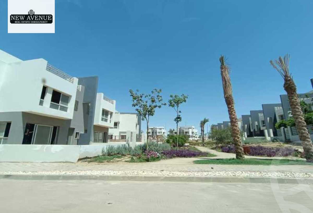 https://aqarmap.com.eg/en/listing/6310225-for-sale-cairo-new-cairo-compounds-hyde-park-cluster-18-hyde-park