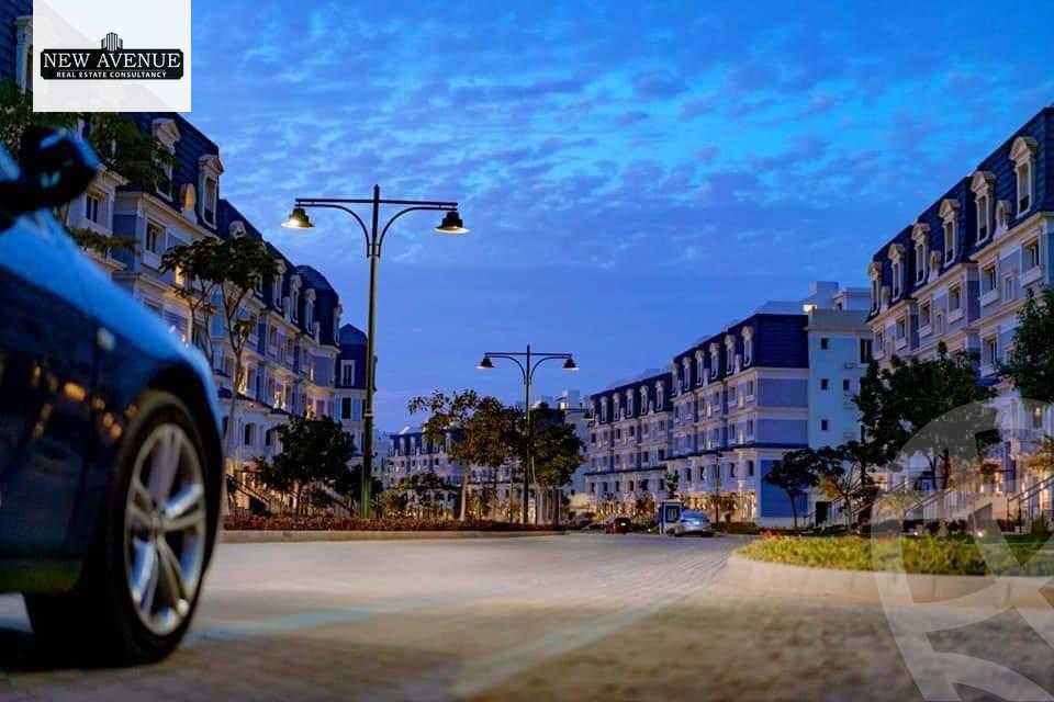 https://aqarmap.com.eg/ar/listing/6312999-for-sale-cairo-new-cairo-compounds-mountain-view-hyde-park