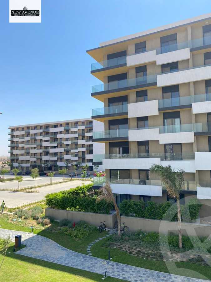 https://aqarmap.com.eg/ar/listing/6315768-for-sale-cairo-el-shorouk-compounds-al-burouj-compound-imkan