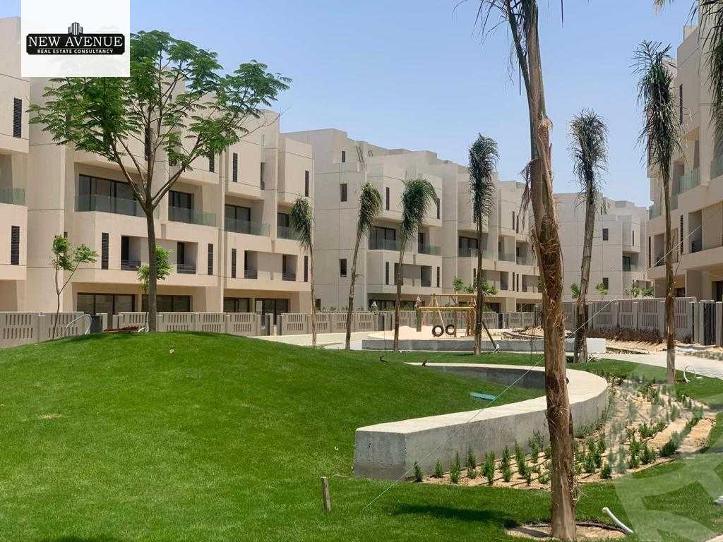 https://aqarmap.com.eg/ar/listing/6315777-for-sale-cairo-el-shorouk-compounds-al-burouj-compound-imkan