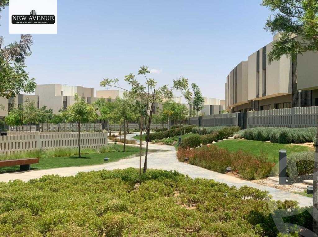 https://aqarmap.com.eg/ar/listing/6315777-for-sale-cairo-el-shorouk-compounds-al-burouj-compound-imkan