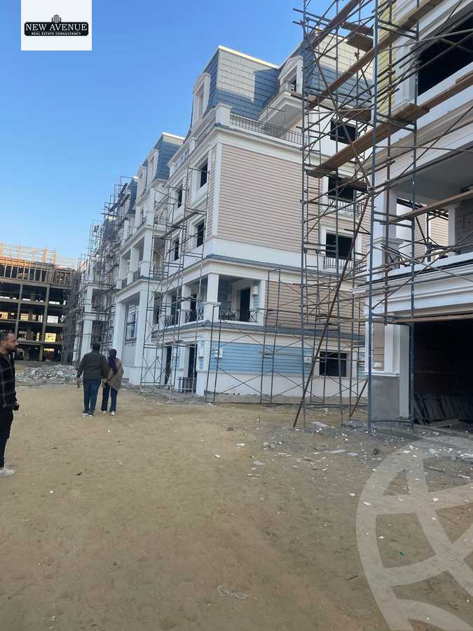 https://aqarmap.com.eg/ar/listing/6329740-for-sale-cairo-new-cairo-compounds-mountain-view1-1-compound