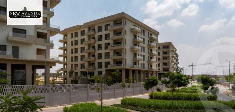 https://aqarmap.com.eg/ar/listing/6330854-for-sale-cairo-el-shorouk-compounds-al-burouj-compound-imkan