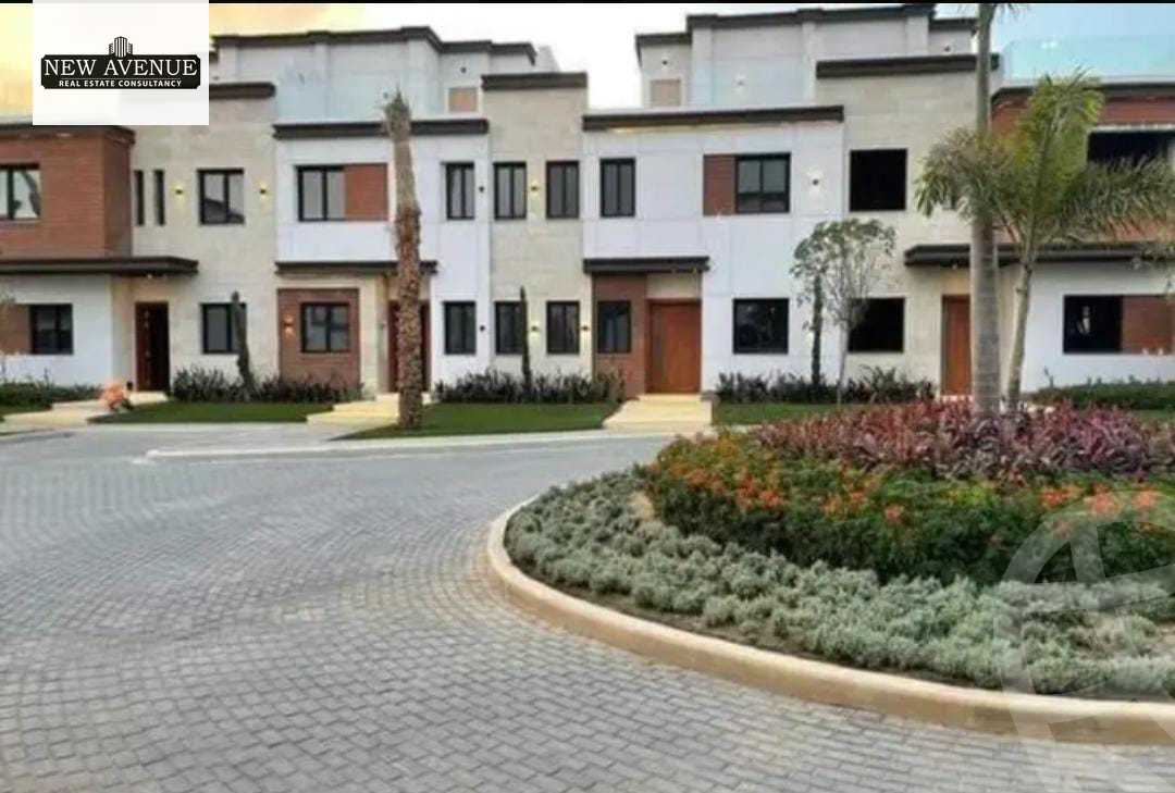 https://aqarmap.com.eg/ar/listing/6330880-for-sale-cairo-new-cairo-compounds-azzar