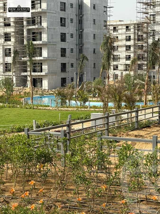 https://aqarmap.com.eg/ar/listing/6331703-for-sale-cairo-new-cairo-compounds-blm-hylz-nyw-kyrw