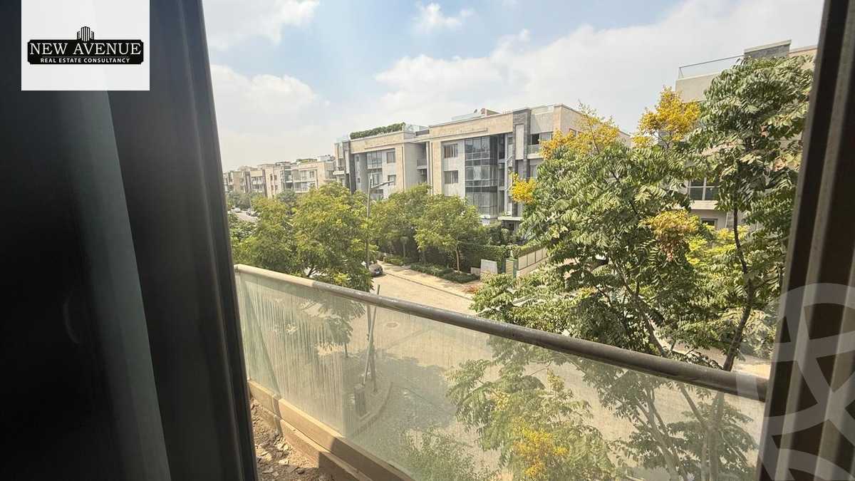 https://aqarmap.com.eg/ar/listing/6332348-for-sale-cairo-new-cairo-compounds-moon-valley