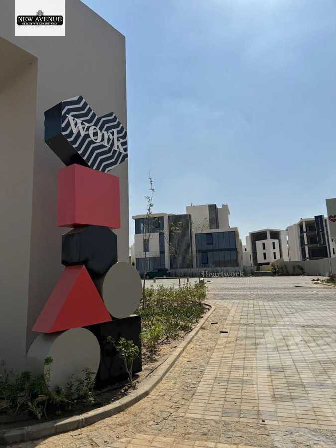 https://aqarmap.com.eg/ar/listing/6332863-for-sale-cairo-new-cairo-compounds-mwntn-fyw-y-syty-hrt-wwrk-mountain-view-icity-hq500-complex-mountain-view