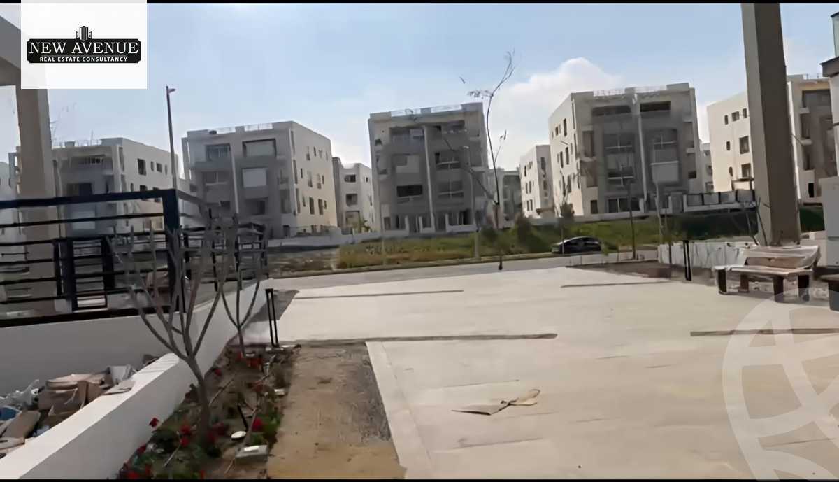 https://aqarmap.com.eg/ar/listing/6335317-for-sale-cairo-new-cairo-compounds-hyde-park-park-corner-hyde-park