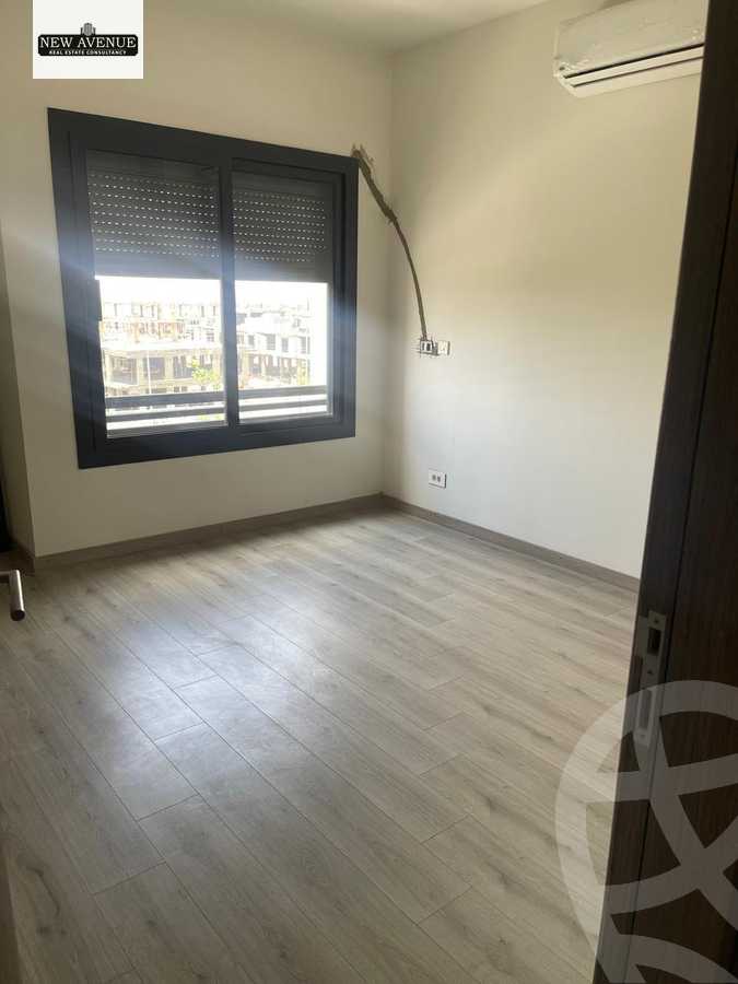 https://aqarmap.com.eg/ar/listing/6335514-for-sale-cairo-el-shorouk-compounds-al-burouj-compound-imkan