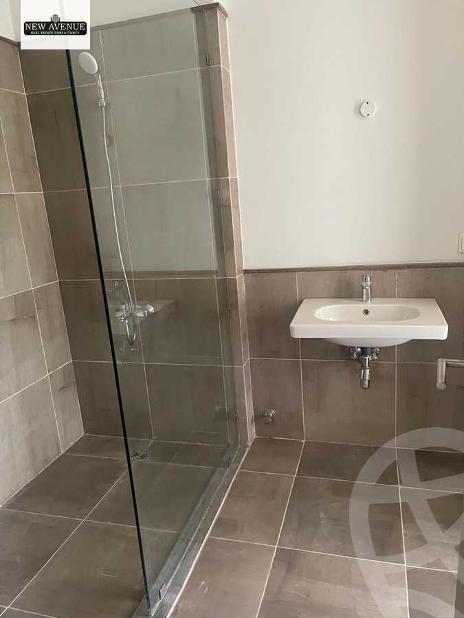 https://aqarmap.com.eg/ar/listing/6335514-for-sale-cairo-el-shorouk-compounds-al-burouj-compound-imkan