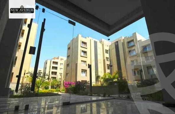 https://aqarmap.com.eg/en/listing/6337489-for-sale-cairo-new-cairo-compounds-kmbwnd-dh-fyldj-blm-hylz
