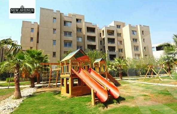 https://aqarmap.com.eg/en/listing/6337489-for-sale-cairo-new-cairo-compounds-kmbwnd-dh-fyldj-blm-hylz