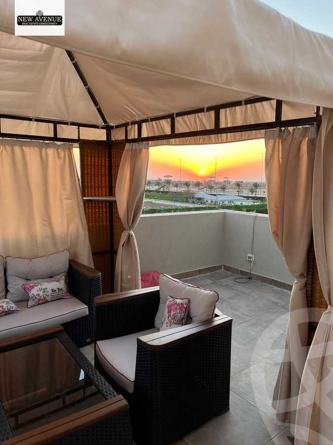 https://aqarmap.com.eg/ar/listing/6337513-for-sale-cairo-el-shorouk-compounds-al-burouj-compound-imkan