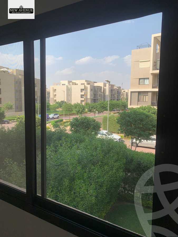 https://aqarmap.com.eg/ar/listing/6338212-for-sale-cairo-new-cairo-compounds-fifth-square