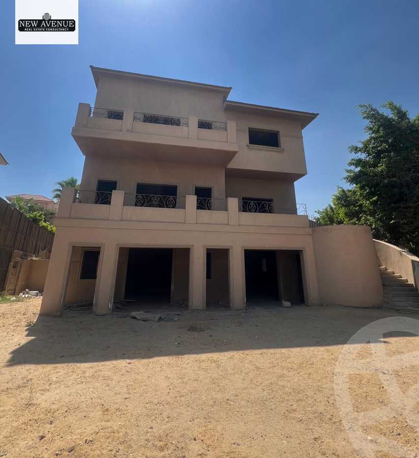 https://aqarmap.com.eg/ar/listing/6346493-for-sale-cairo-new-cairo-compounds-moon-valley