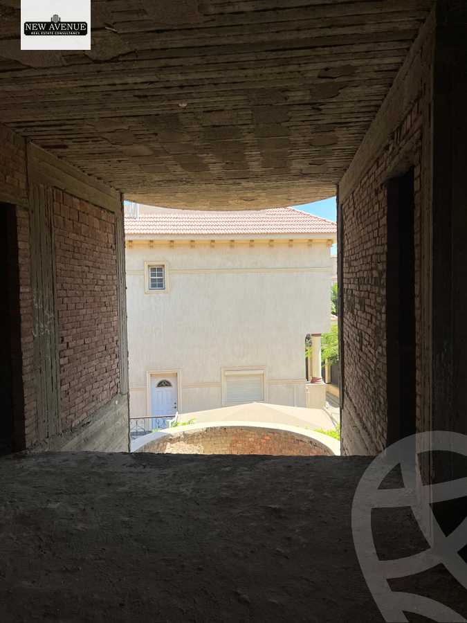 https://aqarmap.com.eg/ar/listing/6346493-for-sale-cairo-new-cairo-compounds-moon-valley