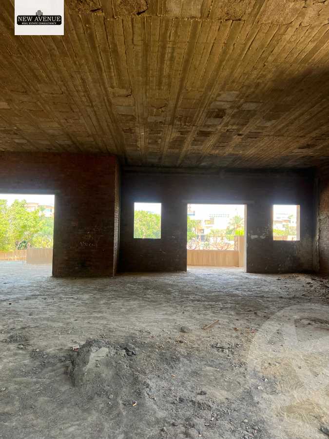https://aqarmap.com.eg/ar/listing/6346493-for-sale-cairo-new-cairo-compounds-moon-valley