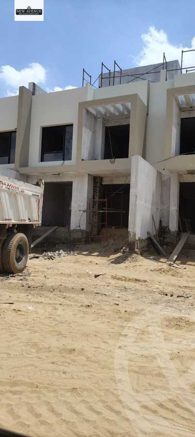 https://aqarmap.com.eg/ar/listing/6012842-for-sale-cairo-el-shorouk-compounds-al-burouj-compound-imkan