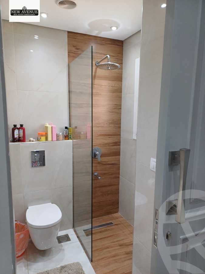 https://aqarmap.com.eg/ar/listing/6092420-for-sale-cairo-new-cairo-compounds-mountain-view-hyde-park