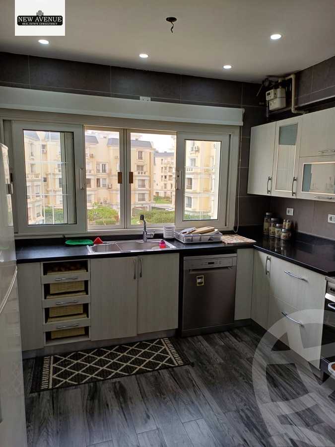 https://aqarmap.com.eg/ar/listing/6092420-for-sale-cairo-new-cairo-compounds-mountain-view-hyde-park