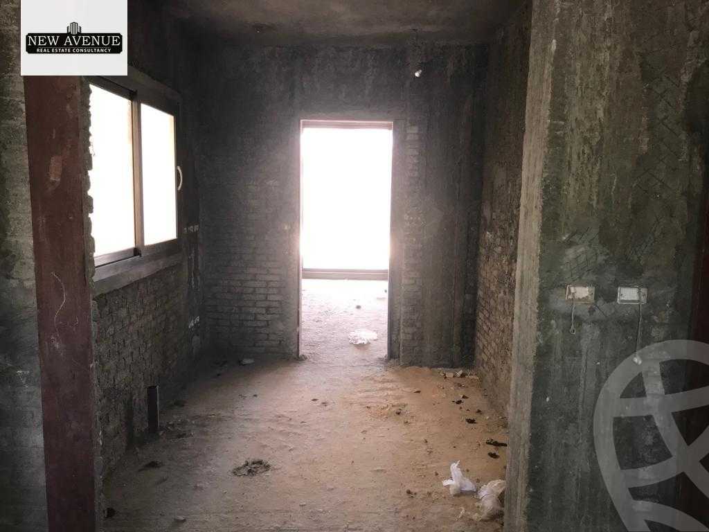 https://aqarmap.com.eg/en/listing/6355438-for-sale-cairo-el-sheikh-zayed-city-compounds-kmbwnd-ljry-swdyk