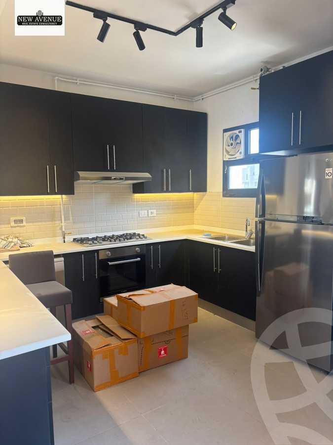 https://aqarmap.com.eg/ar/listing/6355521-for-sale-cairo-el-shorouk-compounds-al-burouj-compound-imkan