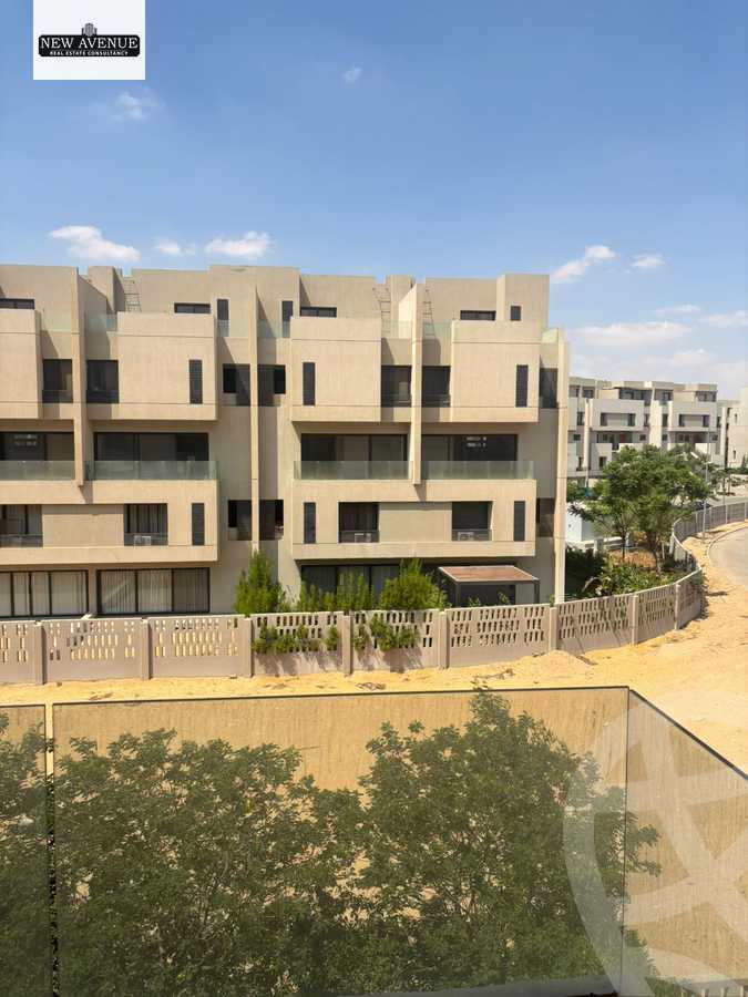 https://aqarmap.com.eg/ar/listing/6355521-for-sale-cairo-el-shorouk-compounds-al-burouj-compound-imkan