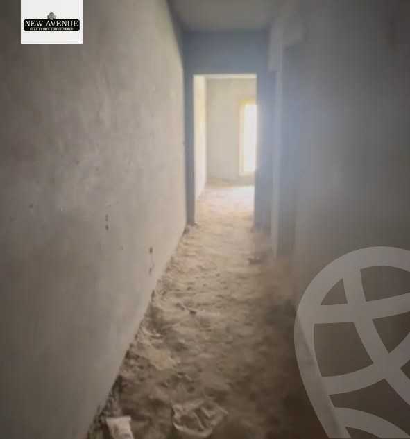 https://aqarmap.com.eg/en/listing/6356386-for-sale-cairo-new-cairo-lmstqbl-syty-compounds-lavenir