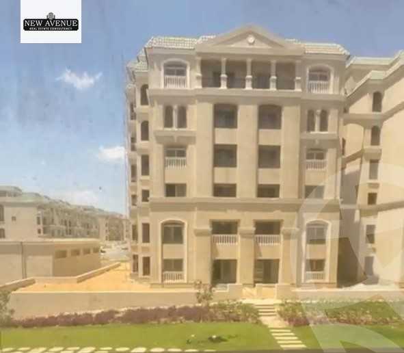 https://aqarmap.com.eg/en/listing/6356386-for-sale-cairo-new-cairo-lmstqbl-syty-compounds-lavenir