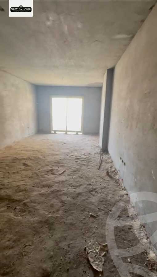 https://aqarmap.com.eg/en/listing/6356386-for-sale-cairo-new-cairo-lmstqbl-syty-compounds-lavenir