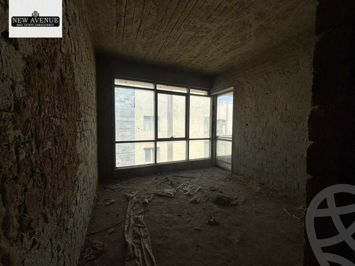 https://aqarmap.com.eg/ar/listing/6356542-for-sale-cairo-new-cairo-compounds-galleria-moon-valley