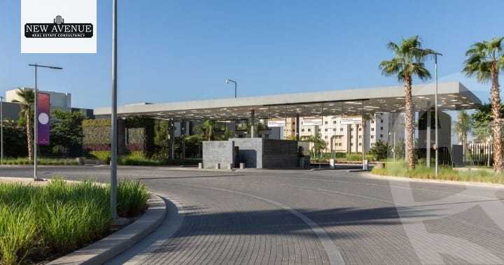 https://aqarmap.com.eg/ar/listing/6357387-for-sale-cairo-el-shorouk-compounds-al-burouj-compound-imkan