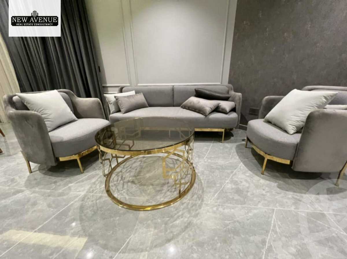 https://aqarmap.com.eg/ar/listing/6358551-for-sale-cairo-new-cairo-compounds-mountain-view-hyde-park