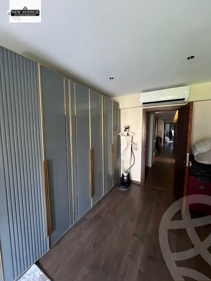 https://aqarmap.com.eg/ar/listing/6358551-for-sale-cairo-new-cairo-compounds-mountain-view-hyde-park
