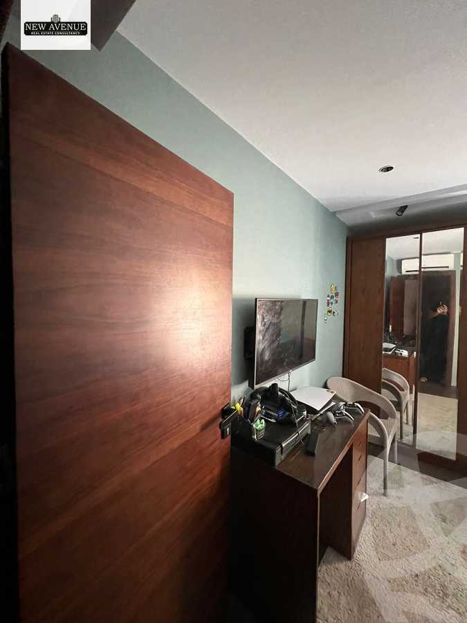 https://aqarmap.com.eg/ar/listing/6358551-for-sale-cairo-new-cairo-compounds-mountain-view-hyde-park