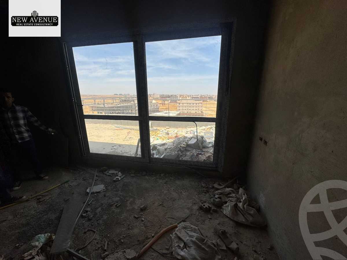 https://aqarmap.com.eg/en/listing/6358556-for-sale-cairo-new-cairo-compounds-el-patio-oro