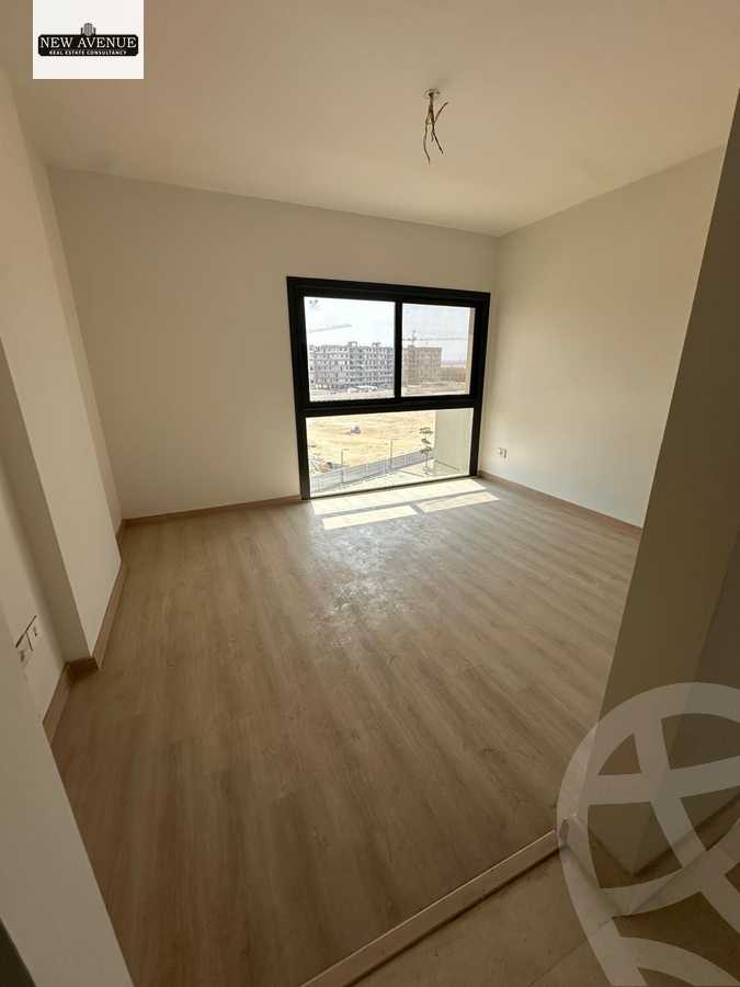 https://aqarmap.com.eg/ar/listing/6359160-for-sale-cairo-el-shorouk-compounds-al-burouj-compound-imkan