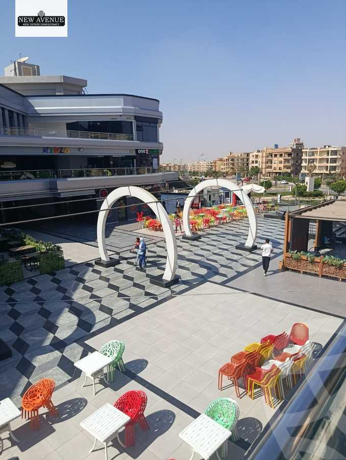 https://aqarmap.com.eg/ar/listing/6359346-for-rent-cairo-el-shorouk-compounds-mwn-yrd-mwl-l-qry-jrwb